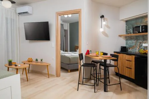 Makas Beach Suites