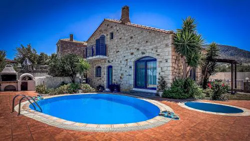 Niriides Villas