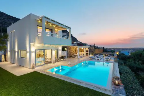 Villa Greece by Myseasight