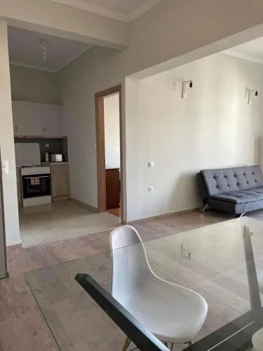 2 bedroom apt with a sea view
