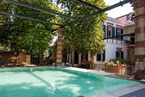 Calvocoressi Estate