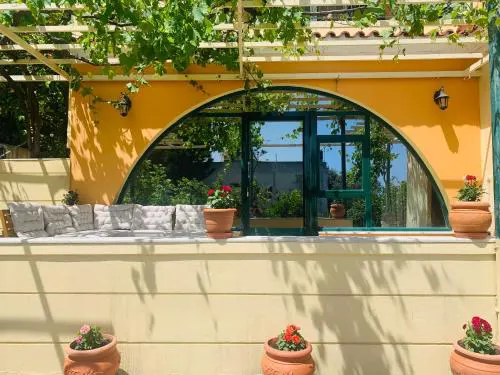 Chios Green Oasis City Centre II