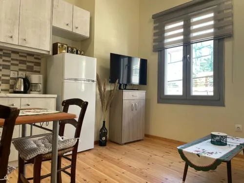 Chrisoula's Apartment 2