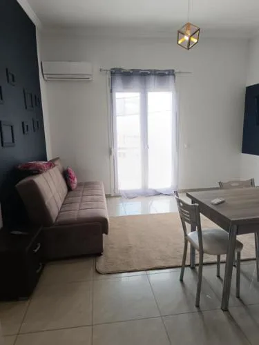 Kamenos Pyrgos Apartments 2