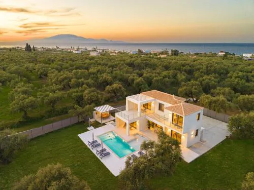 Hariati Villas - An Elegant Escape, by Zantewize