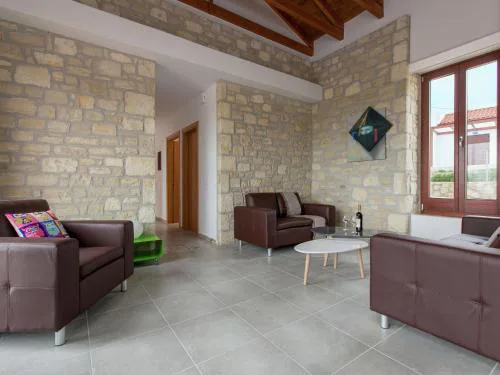 Villa in Arkadi with Pool near the Sea