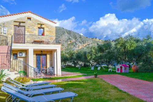 Villa Anastasia Luxe with Top WiFi, BBQ & Amazing Views