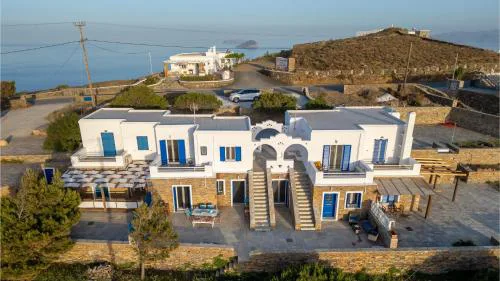 Crown Luxurious Residences, Kythnos