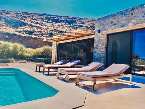 Kythnian Retreat