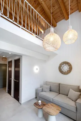 Olive Dryopis Apartments