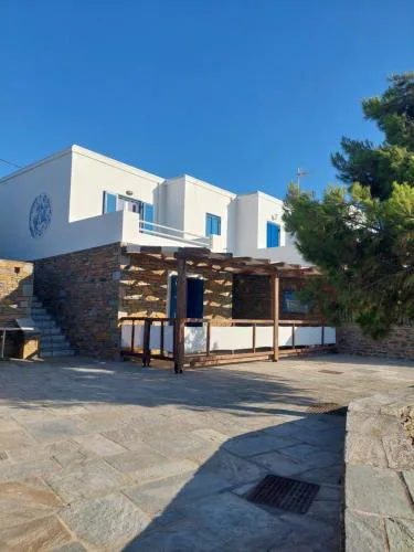 Socrates House Kythnos