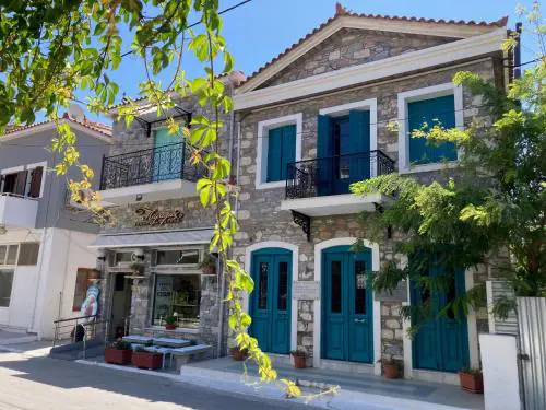 Charming Apartment in Historic House in Kokkari