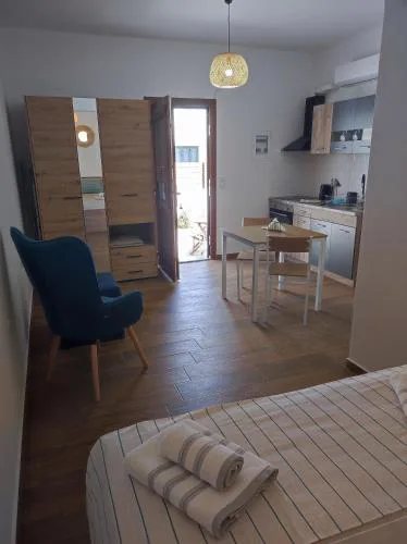 Giorgio studios II