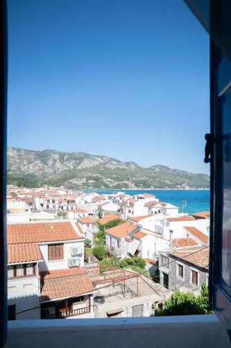 Kokkari Sea View Traditional Greek Home