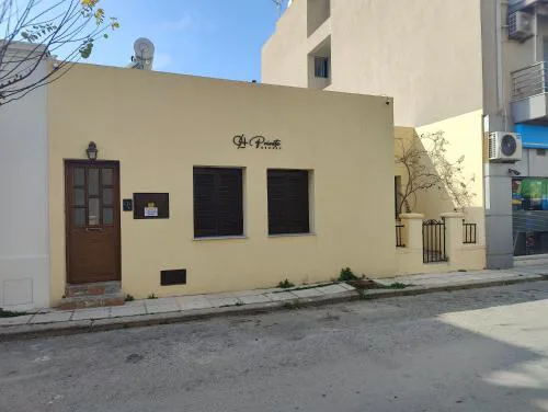 9-4 Private Houses