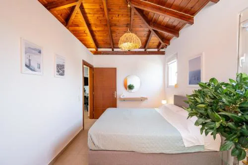 Aeolos Loft - 3 min Walk to Beach & Town