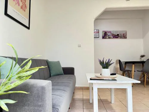 Bright & Spacious Apartment in Kos Town, Near the Beach - No 3