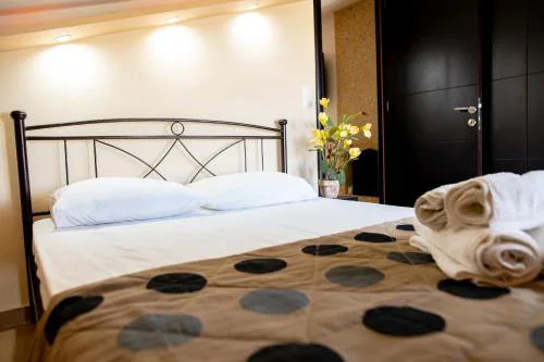 Nikitas Apartments & Loft