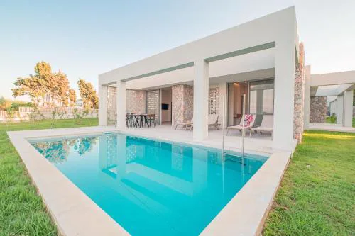 THEODOROU villas