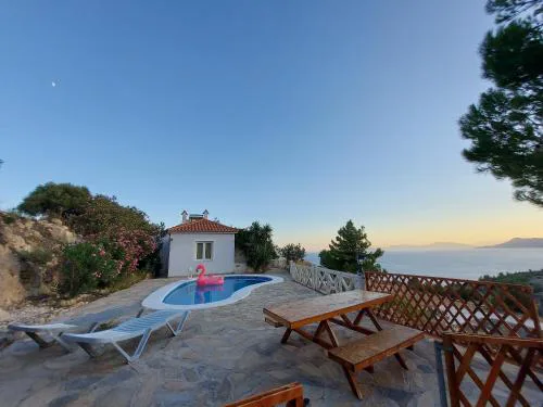 Apartment with Pool and Panorama View