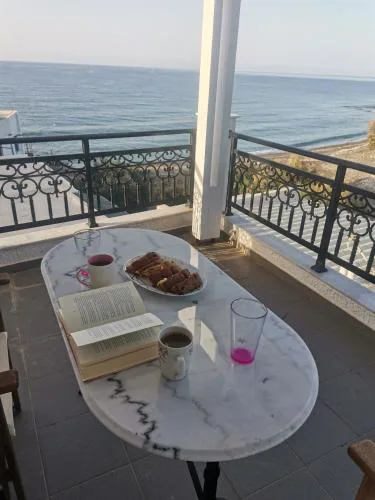 Stratos Sunset House