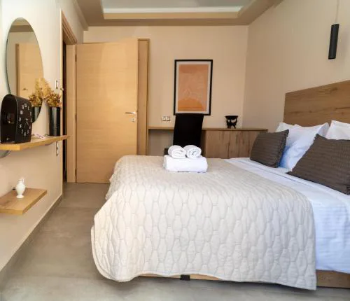 Kozani Home 01