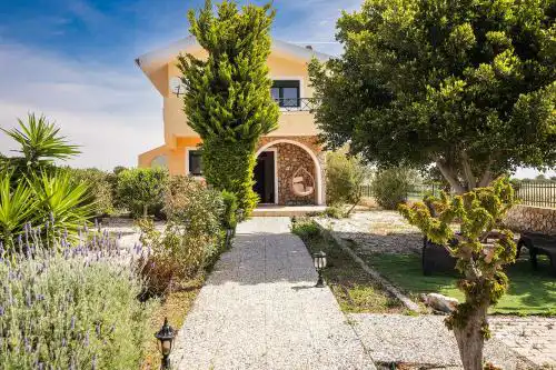 Casa D' Irene Rhodes