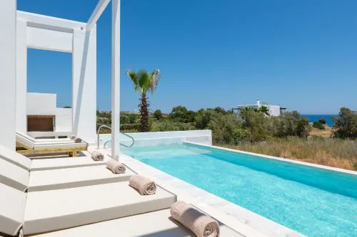 Sealove Villa - Luxury Pool - Up to 21 Guests