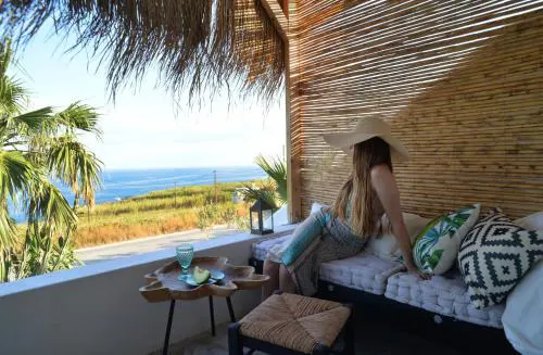 Aloe Mare Suites