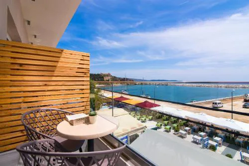 Molos Hotel