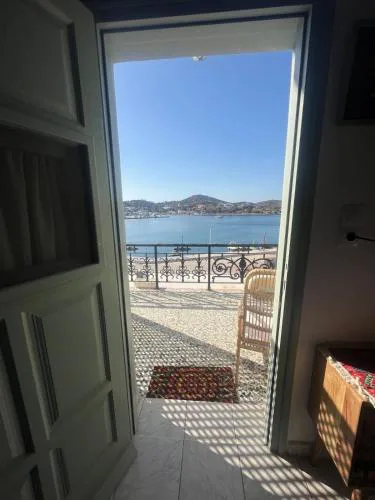 Bracciera Lipsi Apts 2