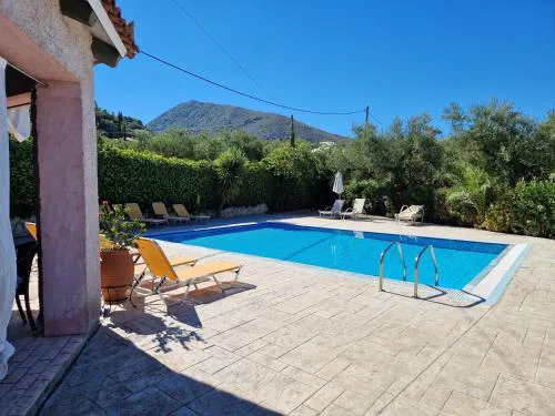 Villa Iliaktida - Private Villa with large Pool, Garden, Outdoor Kitchen & BBQ