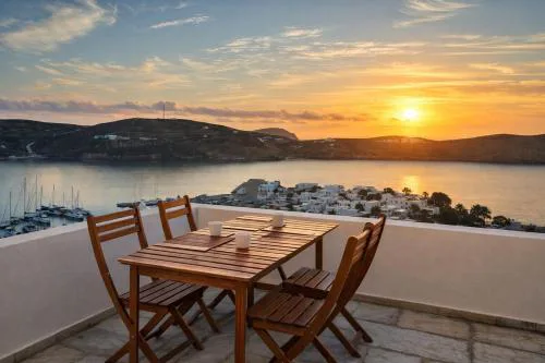 Livadi villa with seaviews walk to town & beach