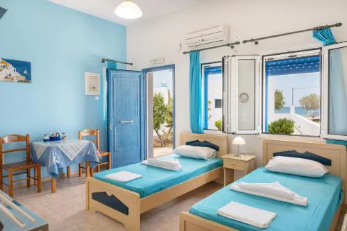 Studios Ninemia Serifos 1