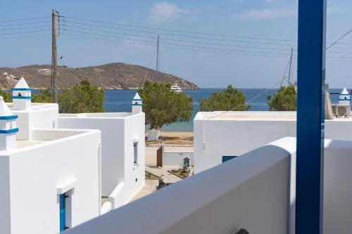Studios Ninemia Serifos 4