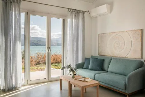 Apollonides Seafront Villa1 Aoede