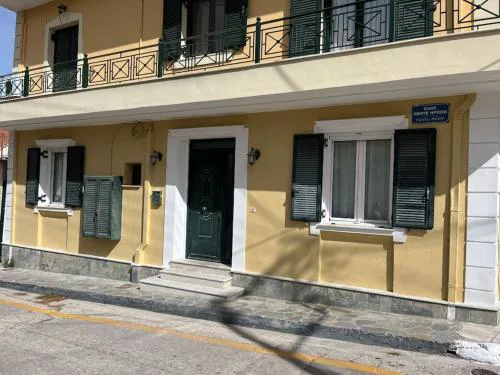 Lixouri Center Apartment
