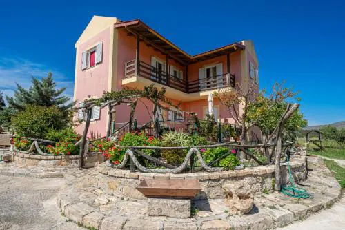 Moudilos 1
