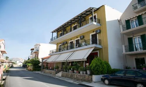 Petania Hotel & Apartments