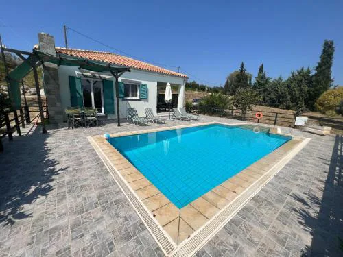 Villa Varkoula