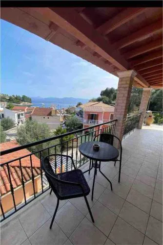 Tania house , Loggos Paxos