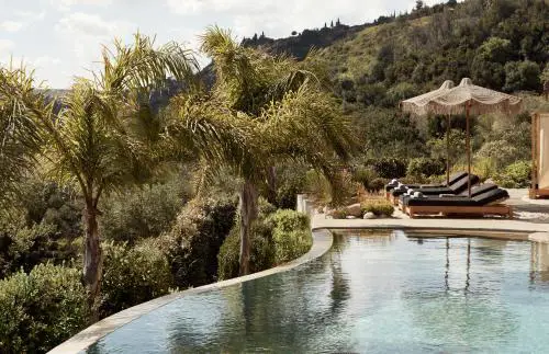 F ZEEN Kefalonia