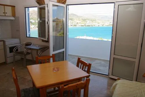 Sea View And Mountain View Apartment For 4 People