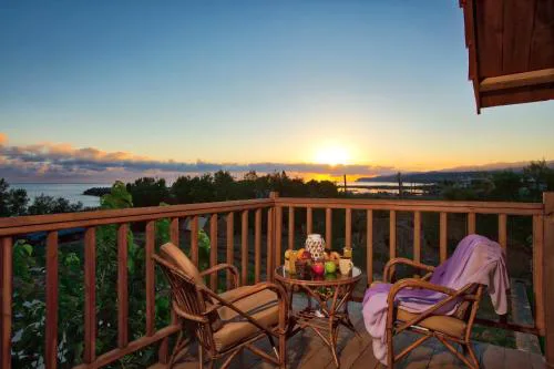 Seafront Villa Kallia & George, By IdealStay Experience