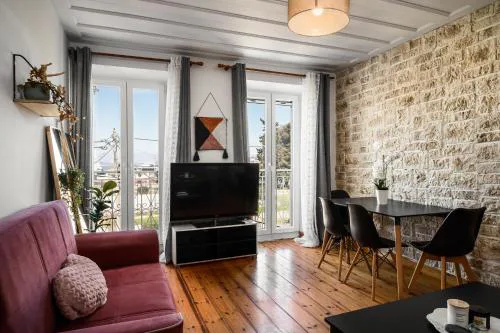 Laval apartment
