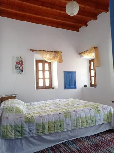 quiet stone house in Nisyros