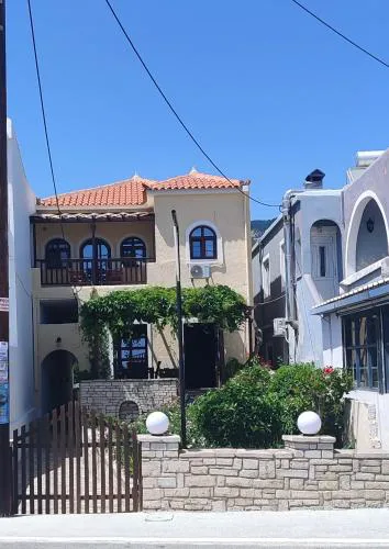 Smaragda Hotel