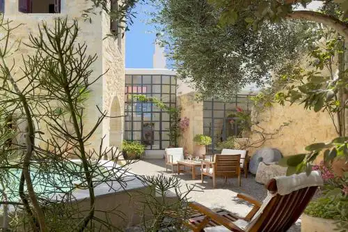 Historic Venetian Castle ideal for family events!