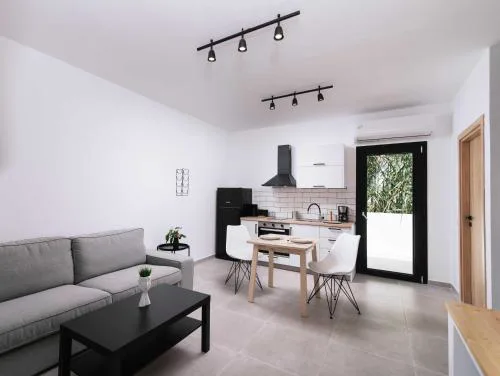 Euphoria Luxury Apartment