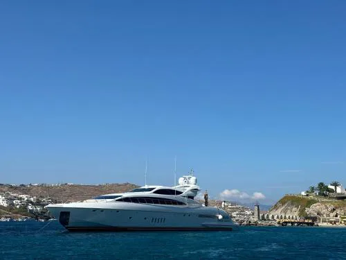 105 ft Yacht